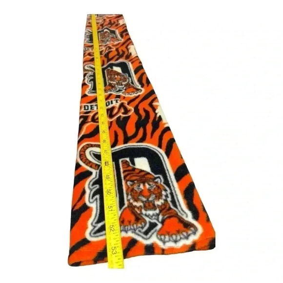 Detroit Tigers Unisex  Scarf, Team Color, please see size on picture handmade - Picture 4 of 5